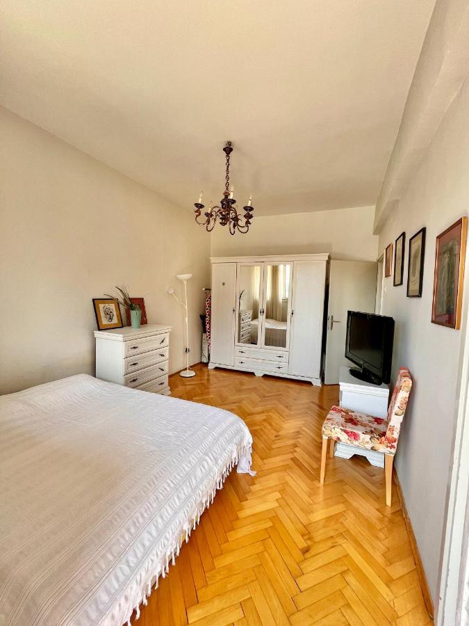 Mint Apartment ติวัต ภายนอก รูปภาพ