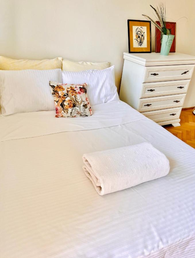 Mint Apartment ติวัต ภายนอก รูปภาพ