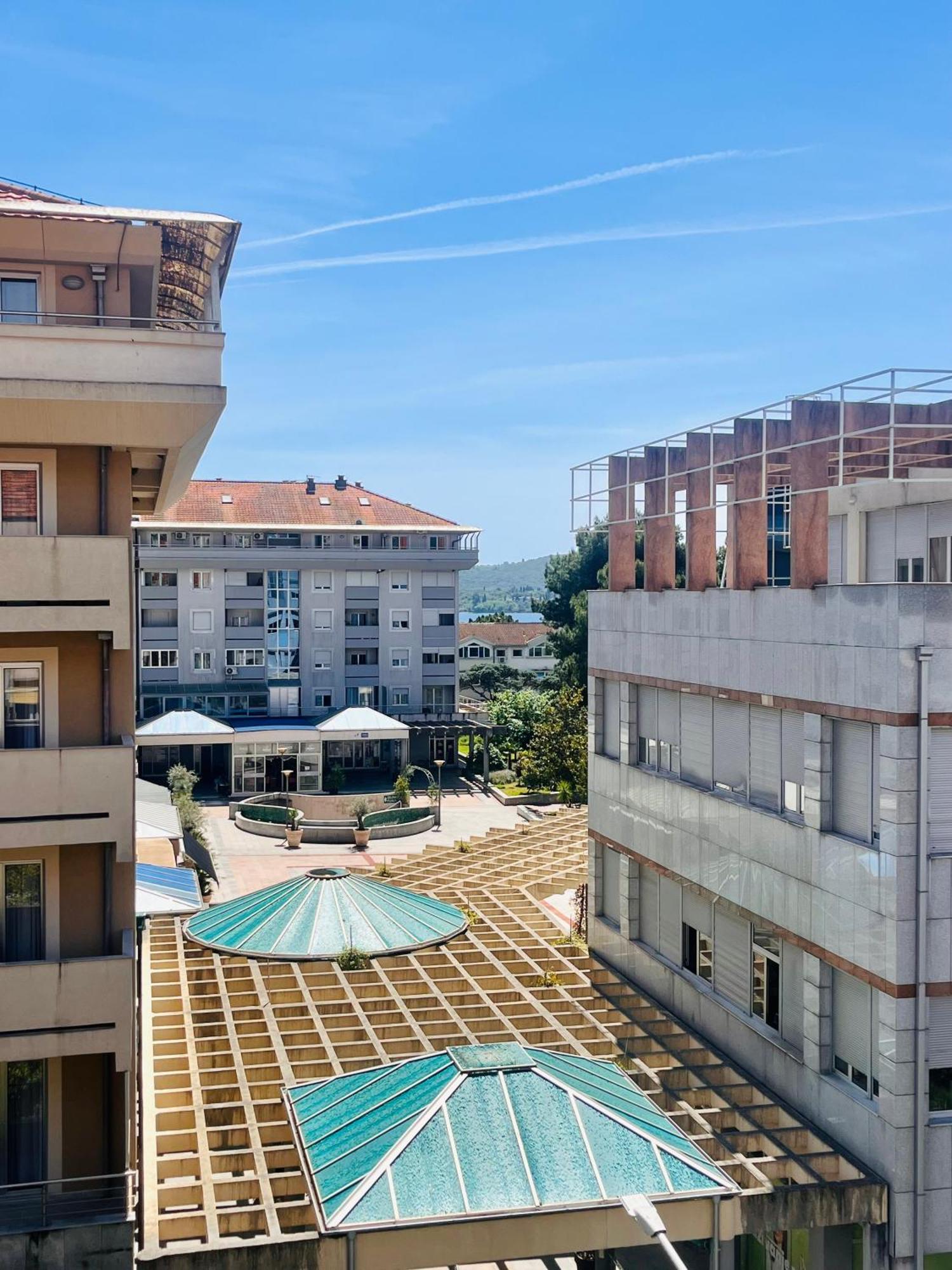 Mint Apartment ติวัต ภายนอก รูปภาพ